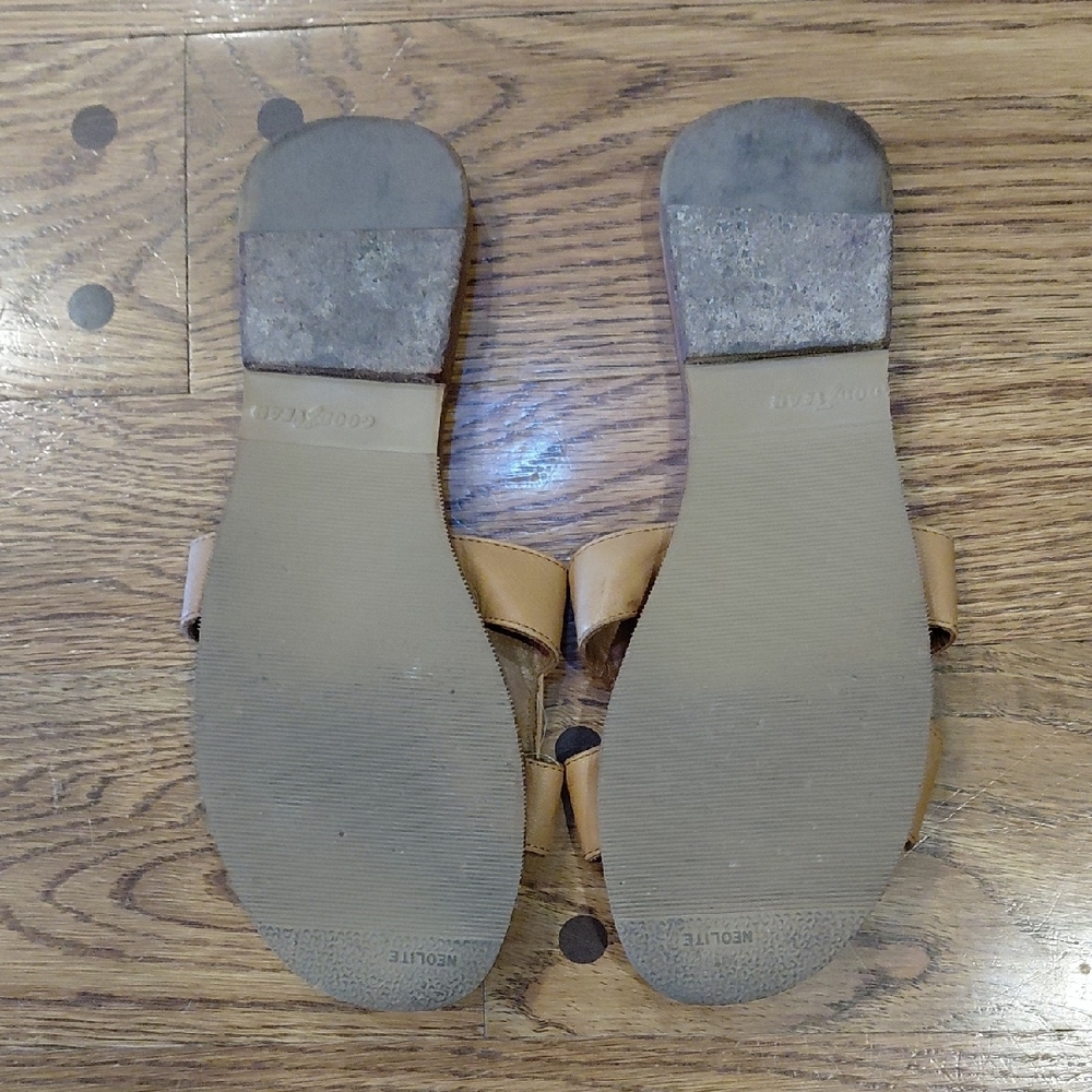 Tan Oran Sandals - Picture 2 of 4